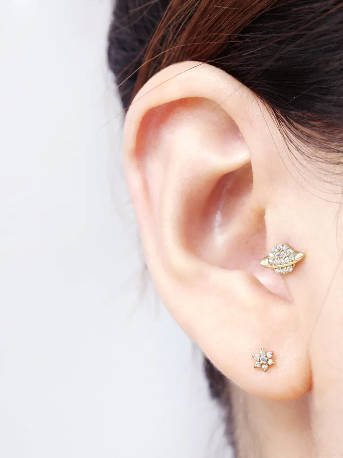 MinimalBijoux Earrings 14K Gold Spaceship Cartilage Earring 20G