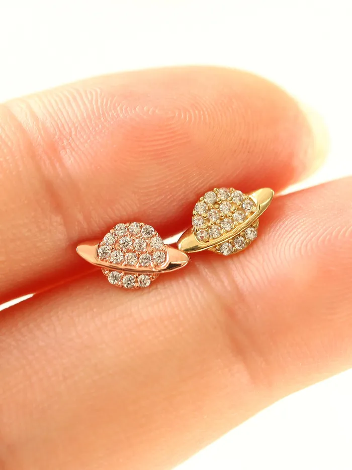 MinimalBijoux Earrings 14K Gold Spaceship Cartilage Earring 20G