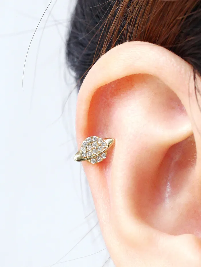MinimalBijoux Earrings 14K Gold Spaceship Cartilage Earring 20G