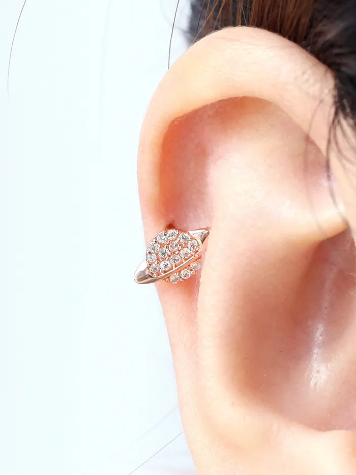 MinimalBijoux Earrings 14K Gold Spaceship Cartilage Earring 20G