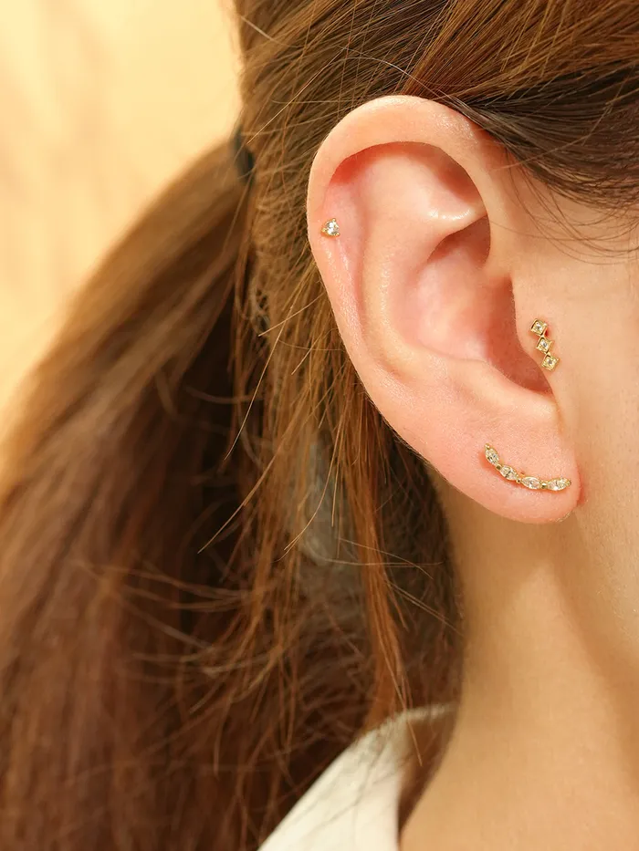 MinimalBijoux Earrings 14K Gold Triple Lights Cartilage Earring 20G