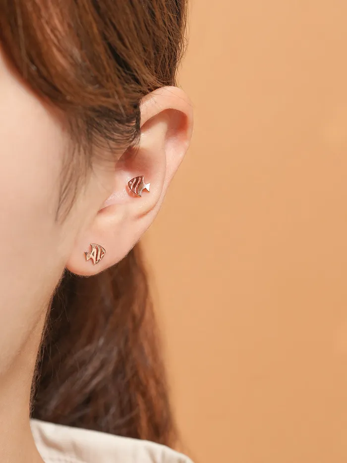 MinimalBijoux Earrings 14K Gold Tropical Fish Cartilage Earring 18G16G