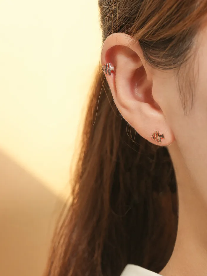 MinimalBijoux Earrings 14K Gold Tropical Fish Cartilage Earring 18G16G