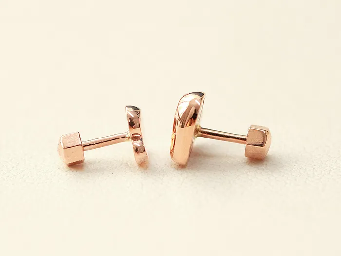 MinimalBijoux Earrings 14K Gold Volume Heart Cartilage Earring 18G