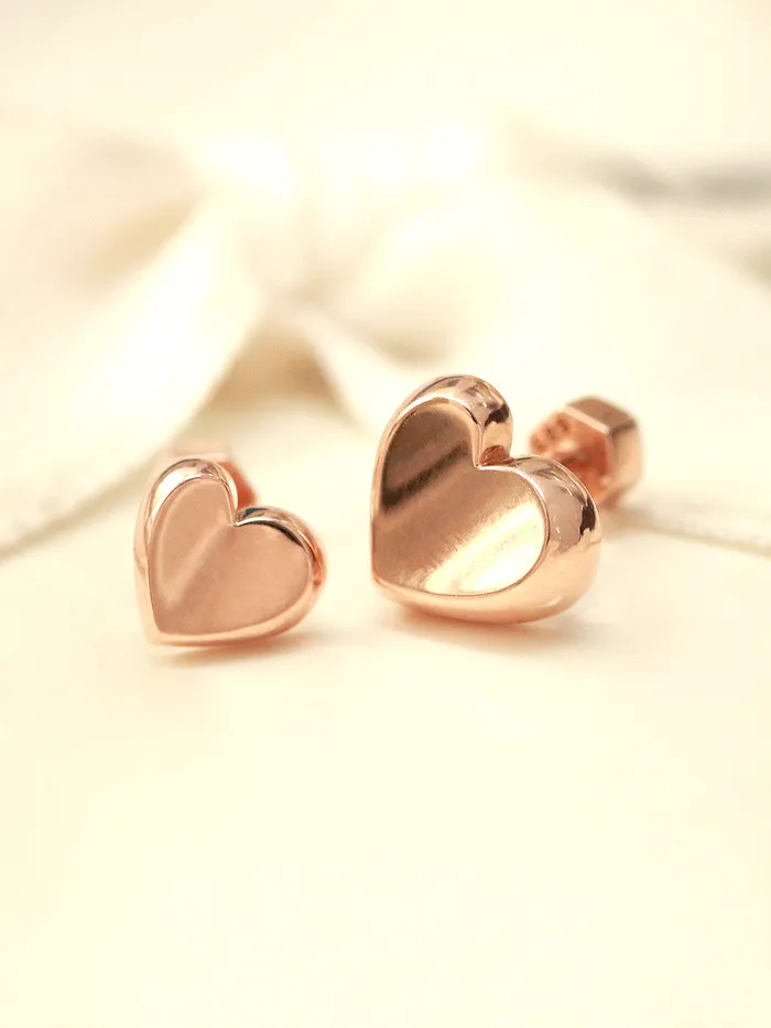 MinimalBijoux Earrings 14K Gold Volume Heart Cartilage Earring 18G