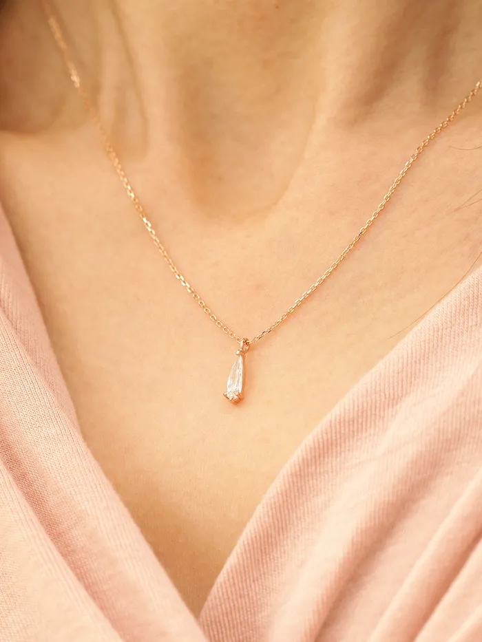 MinimalBijoux Necklaces 14K 18K Gold Tear Drop Cubic Necklace