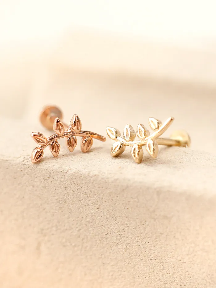 MinimalBijoux Rings 14K Gold Simple Leaf Internally Threaded Labret Piercing 18G16G