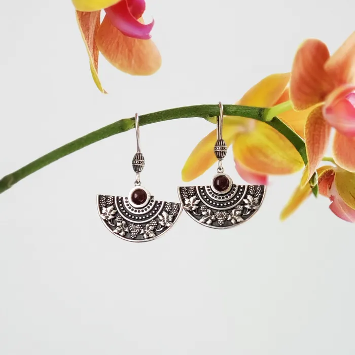 Arm Root Earrings Arm Root Earrings Grapes