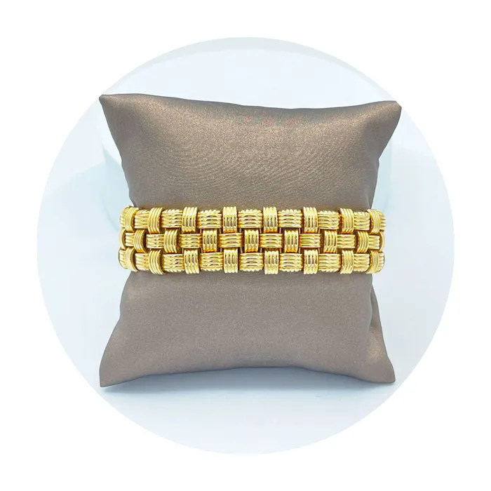 Bracelets Shop IDC estore Estate 18K Yellow Gold Woven Fashion Bracelet Bracelets Shop IDC estore Estate 18K Yellow Gold Woven Fashion Bracelet