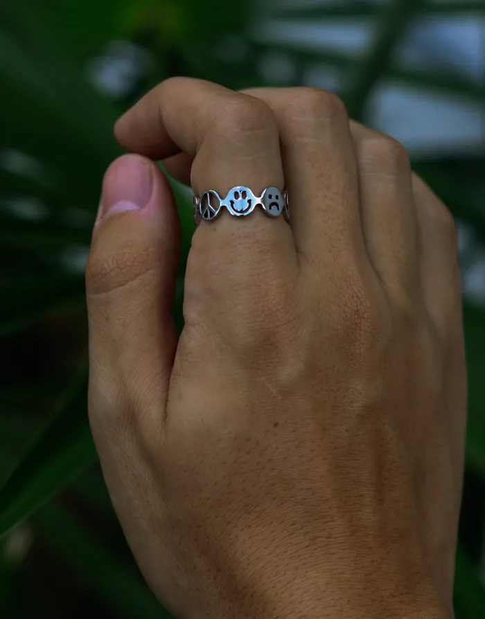 Fashion Jewelry by Yordy Rings Silver Mood Ring Fashion Jewelry by Yordy Rings Silver Mood Ring