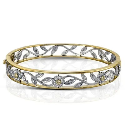 International Diamond Center PreStyled Sets Simon G Trellis Bangle in 18k Gold with Diamonds International Diamond Center PreStyled Sets Simon G Trellis Bangle in 18k Gold with Diamonds