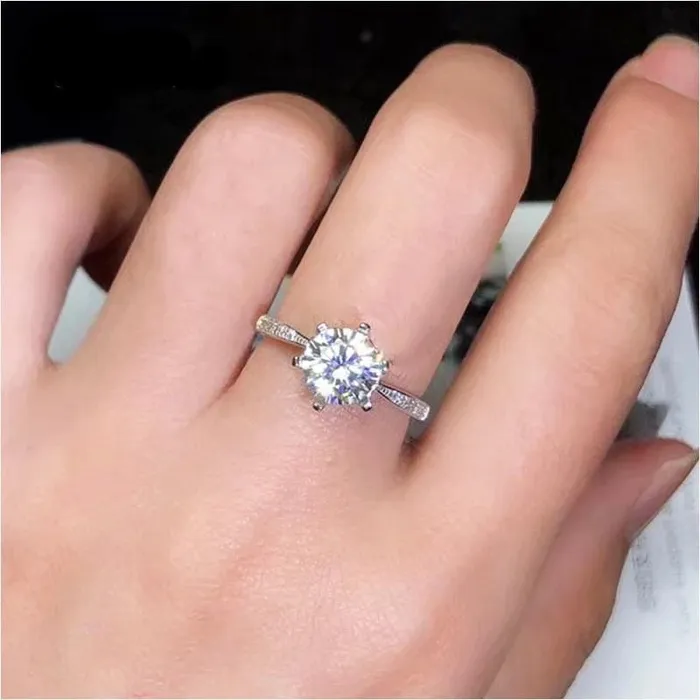 Luxus Moissanite Rings Jewelry Rings Platinum Plated Silver Moissanite Ring 12ct 2ct Options