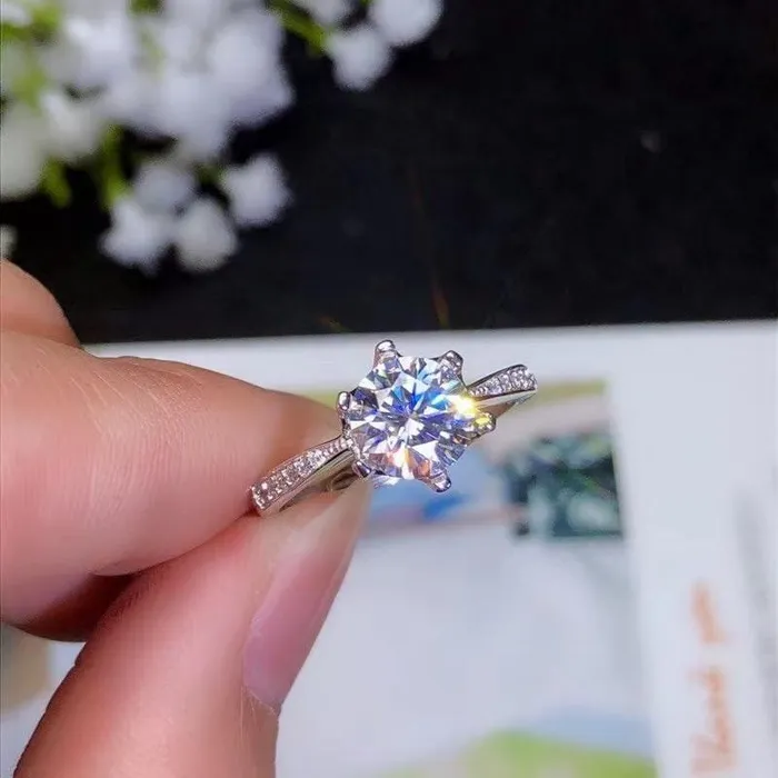 Luxus Moissanite Rings Jewelry Rings Platinum Plated Silver Moissanite Ring 12ct 2ct Options