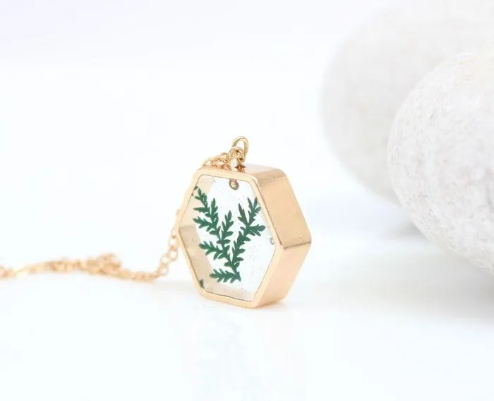 Necklaces Fancy Fancy Green Leaf Hexagon Gold Plated Necklace