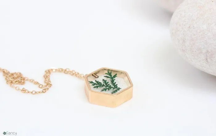 Necklaces Fancy Fancy Green Leaf Hexagon Gold Plated Necklace