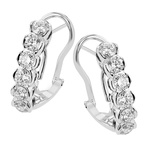 Simon G le4659 Hoop Earrings in 18K Gold with Diamonds International Diamond Center Earrings Simon G le4659 Hoop Earrings in 18K Gold with Diamonds International Diamond Center Earrings